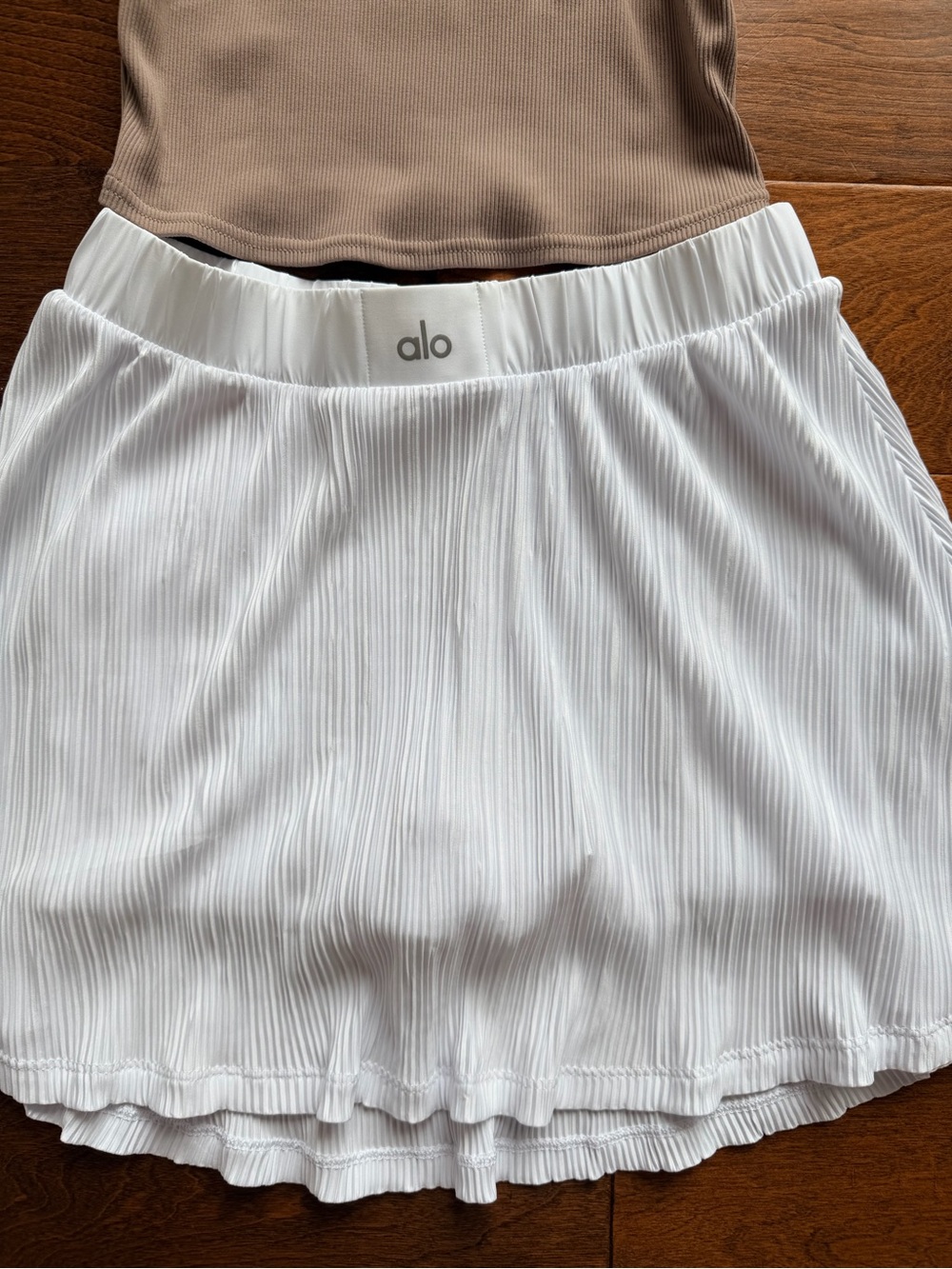 ALO Yoga Tank + Skirt Set - Picture 3 of 7